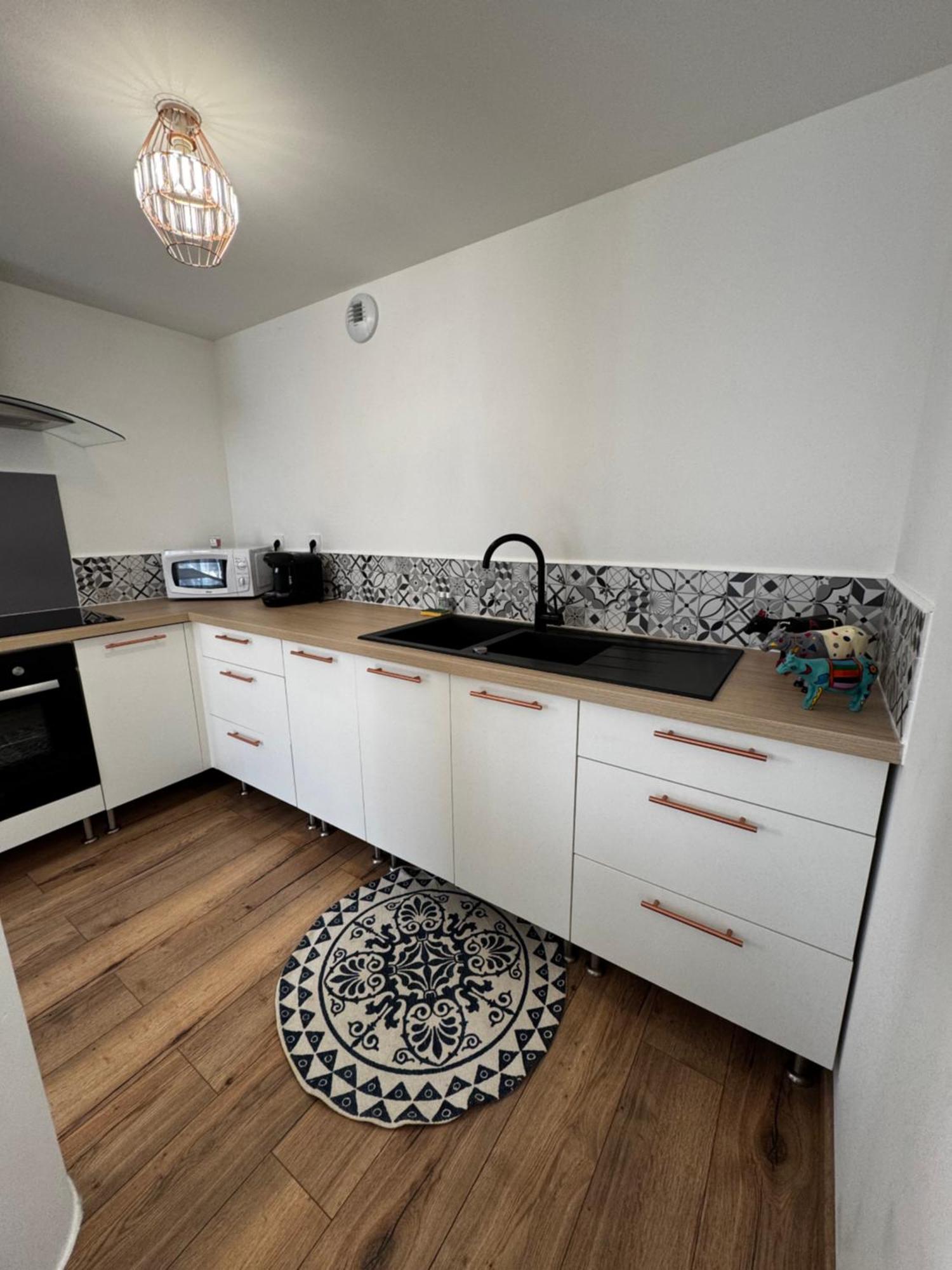 Studio24 Apartment